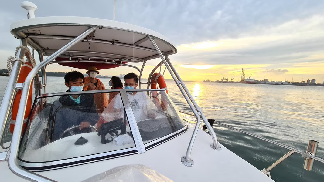 Kelong Boat Tour Image